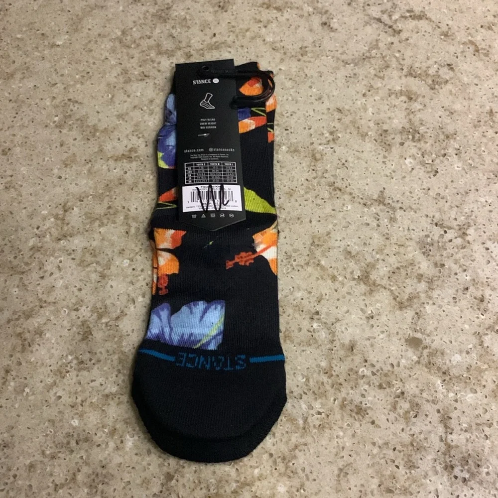 NWT STANCE FLEURBIRD KIDS CREW SOCKS Size Medium (Y-11-2)